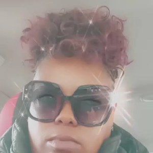 Meet your Posher, Danisha